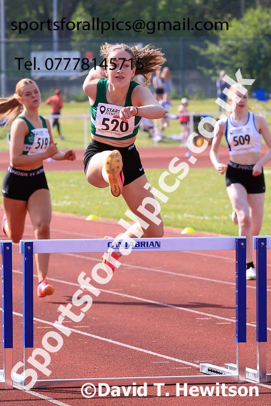Womens Under-17s 300 metres, 2024 North Eastern Track and Field Champs., Middlesbrough.  Photo: David T. Hewitson/Sports for All Pics